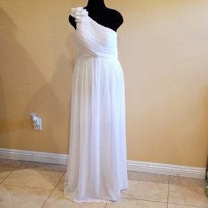 Ever Pretty White Sleeveless One Shoulder Gown